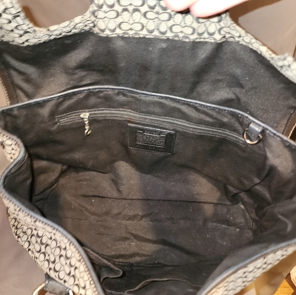 Coach F10929 Black Signature C Satchel - Picture 8 of 9